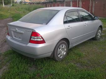 2004 Toyota Corolla Photos