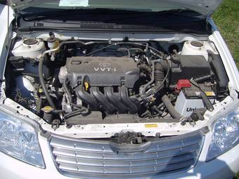 2004 Toyota Corolla Pictures