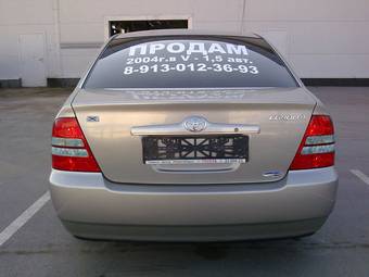 2004 Toyota Corolla Photos