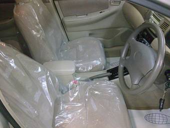 2004 Toyota Corolla Images