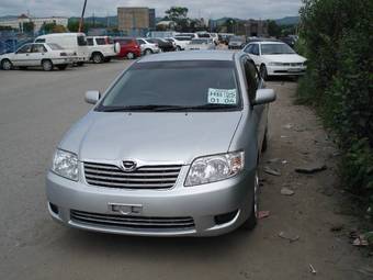 2004 Toyota Corolla Photos