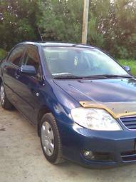 2004 Toyota Corolla Pictures