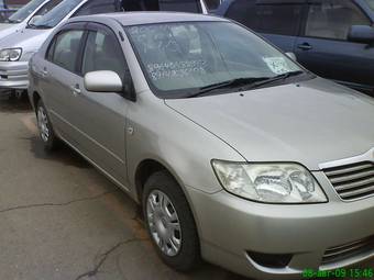 2004 Toyota Corolla Pictures