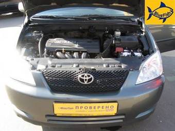 2004 Toyota Corolla Images