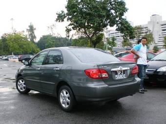 2004 Toyota Corolla Photos