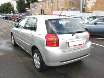 2004 Toyota Corolla Pics
