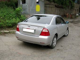 2004 Toyota Corolla Photos