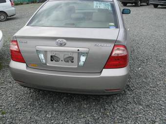 2004 Toyota Corolla Pictures