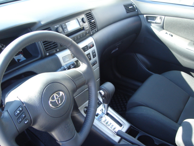 2005 Toyota Corolla Images