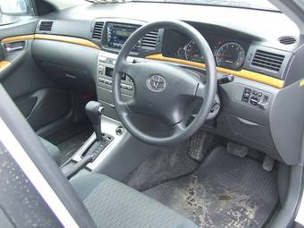 2005 Toyota Corolla Pictures