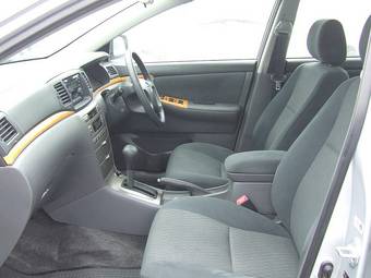 2005 Toyota Corolla Photos