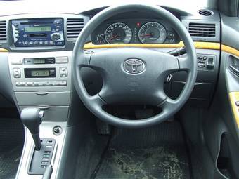 2005 Toyota Corolla Pictures