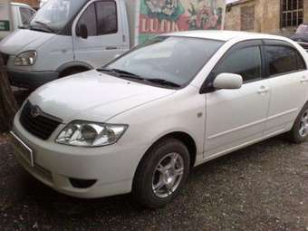 2005 Toyota Corolla Images