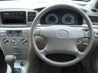 2005 Toyota Corolla Pictures