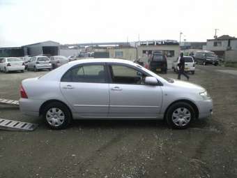 2005 Toyota Corolla Images