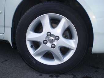 2005 Toyota Corolla Pictures