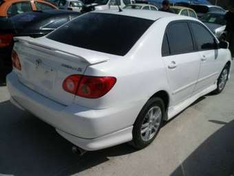 2005 Toyota Corolla Photos