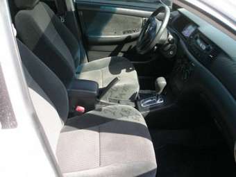 2005 Toyota Corolla Photos