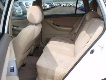 2005 Toyota Corolla Pictures