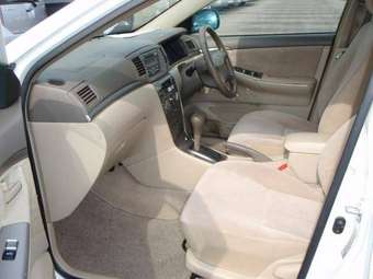 2005 Toyota Corolla Photos