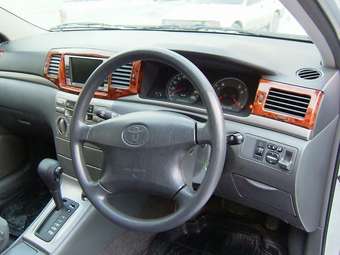 2005 Toyota Corolla Pictures