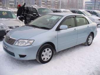 2005 Toyota Corolla Pics