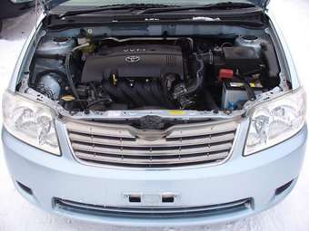 2005 Toyota Corolla Pictures