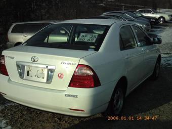 2005 Toyota Corolla Pictures