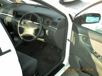 2005 Toyota Corolla Photos