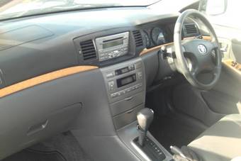 2005 Toyota Corolla Pictures