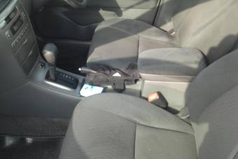 2005 Toyota Corolla Photos