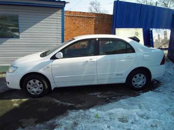 2005 Toyota Corolla Pictures