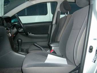 2005 Toyota Corolla Pictures