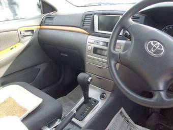 2005 Toyota Corolla Pictures