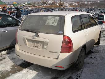 2005 Toyota Corolla Pictures