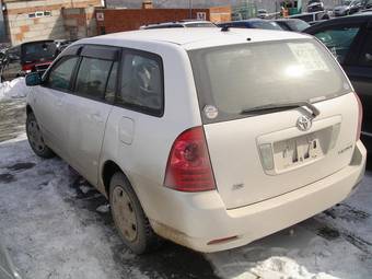 2005 Toyota Corolla Pictures