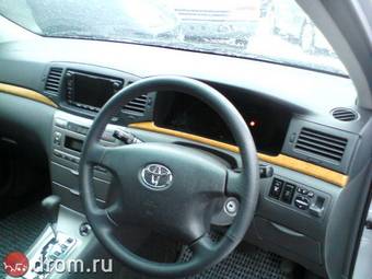 2005 Toyota Corolla Pics