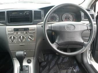 2005 Toyota Corolla Images