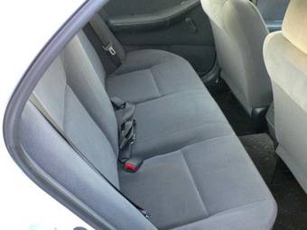 2005 Toyota Corolla Pics