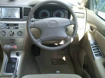 2005 Toyota Corolla Pictures