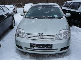 2005 Toyota Corolla Photos