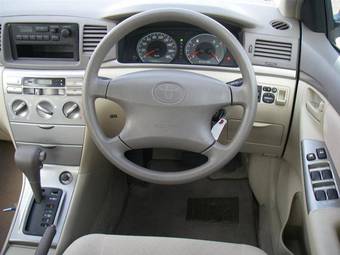 2005 Toyota Corolla Images