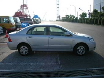 2005 Toyota Corolla Photos