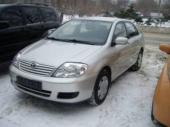 2005 Toyota Corolla Pictures