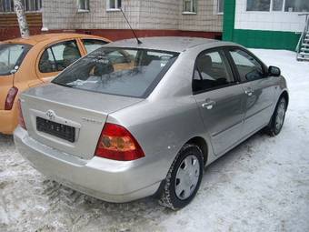 2005 Toyota Corolla Photos