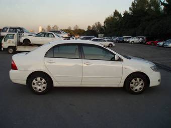 2005 Toyota Corolla Photos