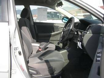 2005 Toyota Corolla Photos