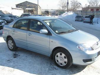 2005 Toyota Corolla Images