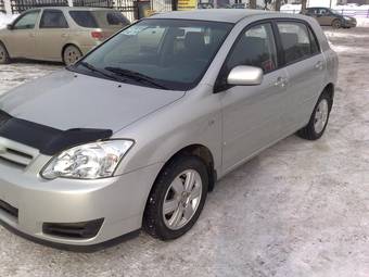 2005 Toyota Corolla Images