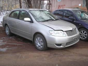 2005 Toyota Corolla Pictures